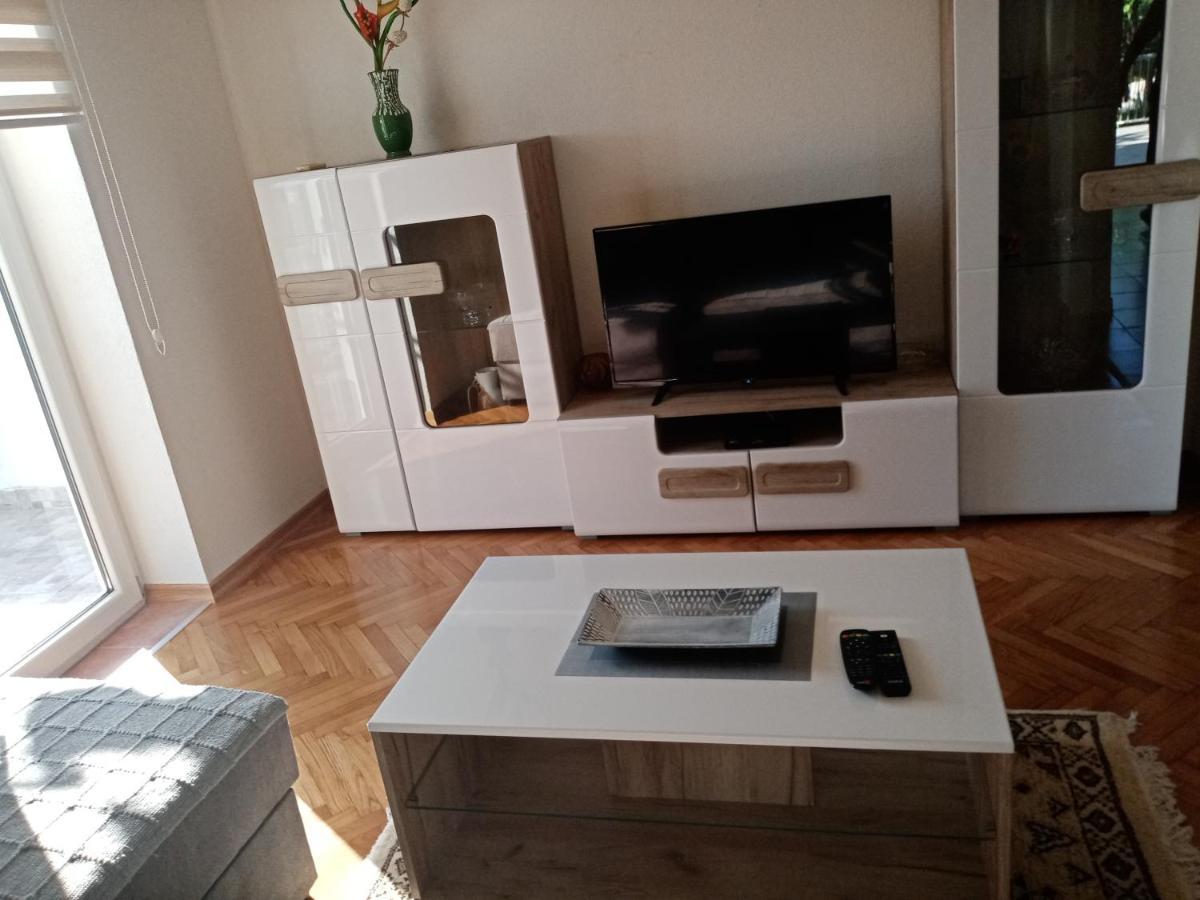 Apartmani Bosco ティヴァト エクステリア 写真