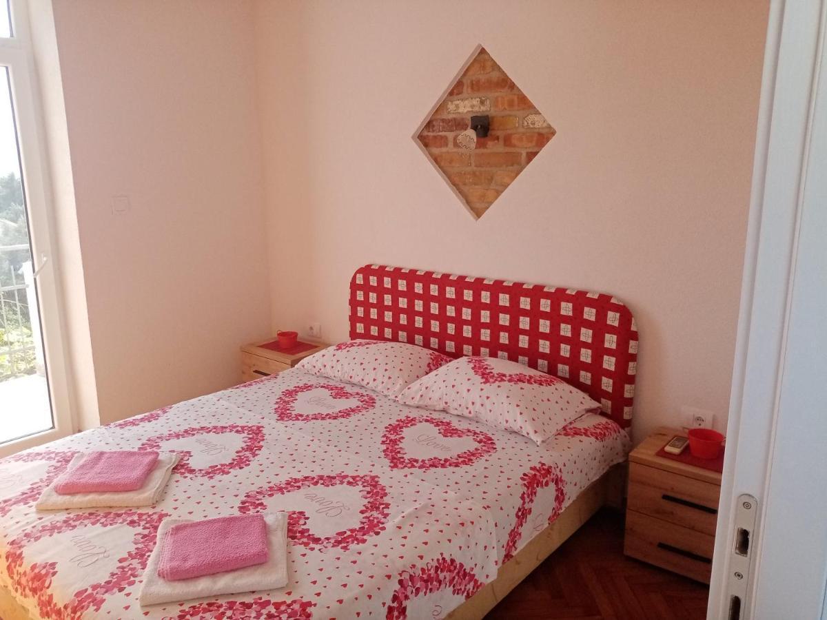 Apartmani Bosco ティヴァト エクステリア 写真