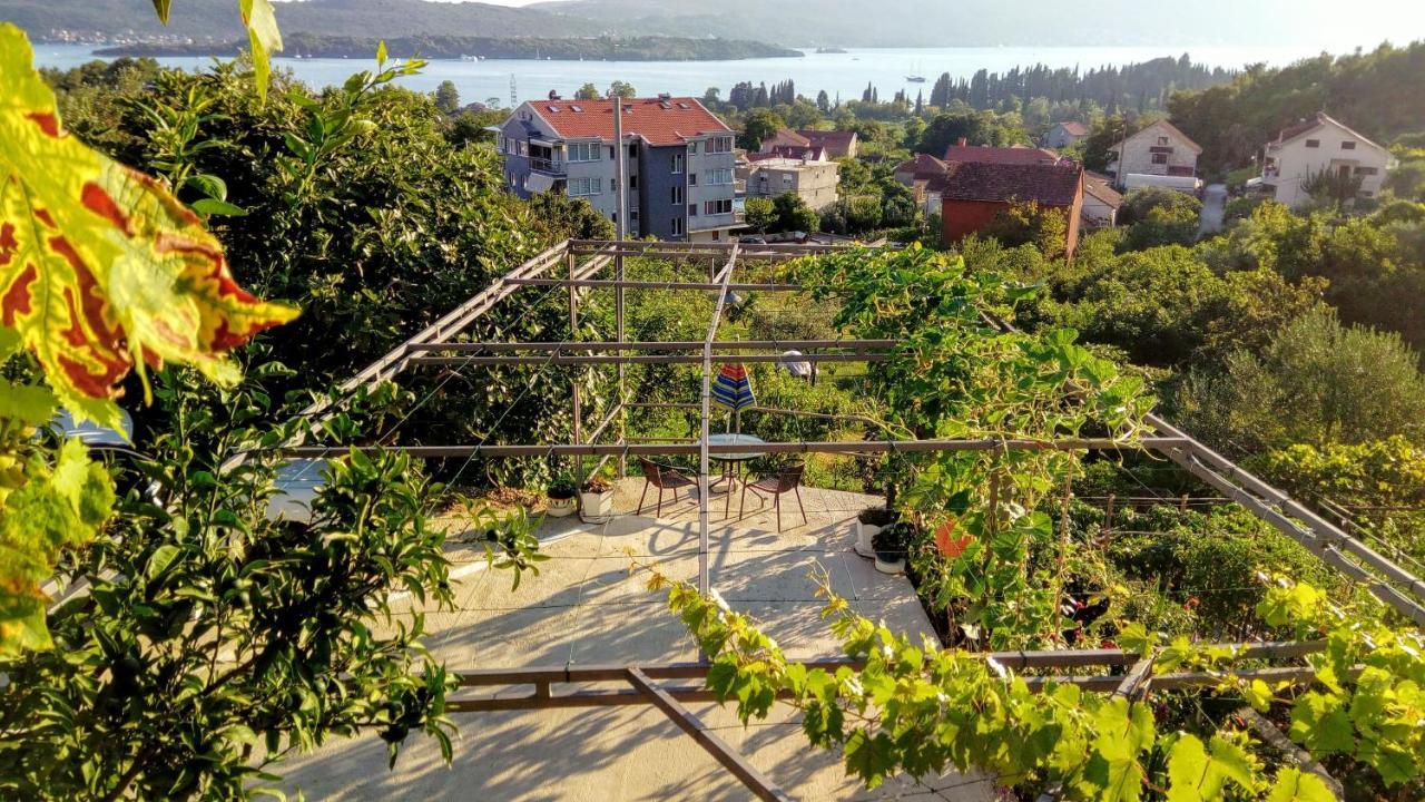 Apartmani Bosco ティヴァト エクステリア 写真