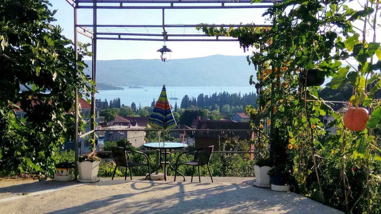 Apartmani Bosco ティヴァト エクステリア 写真