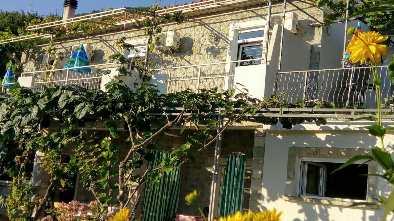 Apartmani Bosco ティヴァト エクステリア 写真